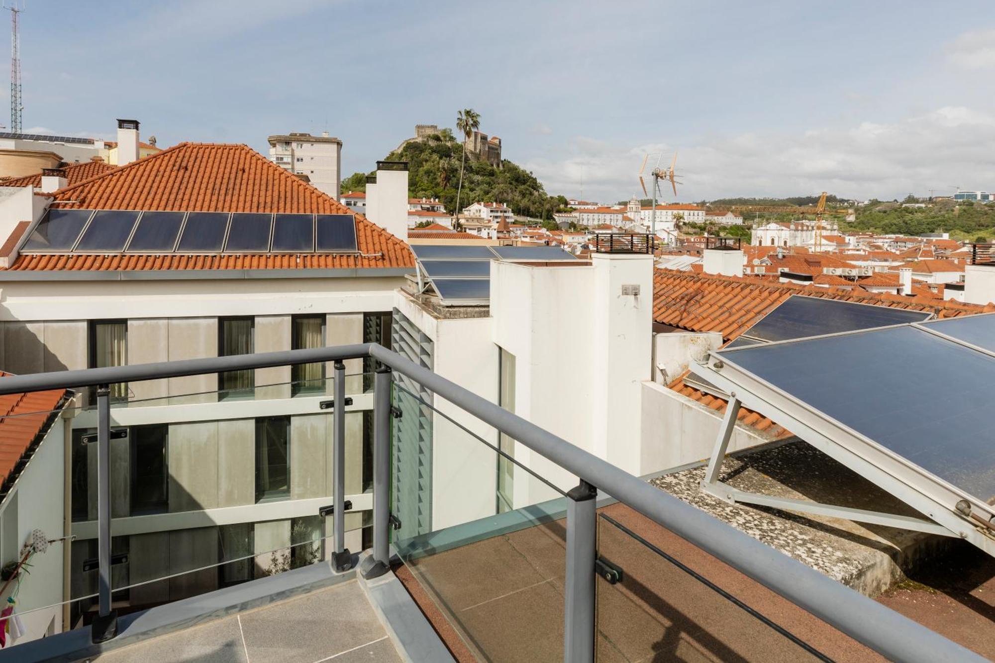 Castle Palm View Apartment Leiria Ngoại thất bức ảnh